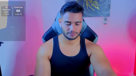 Snapshot of andresfiit chatting on 05/19/26, 02:45 Andres online show from 05/19/26, 02:45