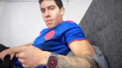 Snapshot of andresjuan92 chatting on 07/04/26, 06:19 onlyfanscallmegotter online show from 07/04/26, 06:19