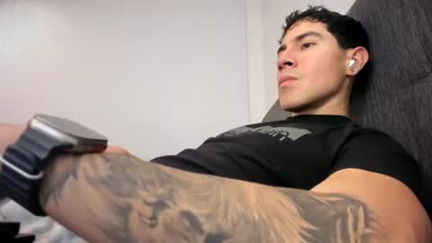 Snapshot of andresjuan92 chatting on 08/01/26, 02:00 onlyfanscallmegotter online show from 08/01/26, 02:00