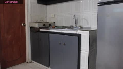 Snapshot of andressdean chatting on 12/24/24, 12:44 Andres Dean online show from 12/24/24, 12:44