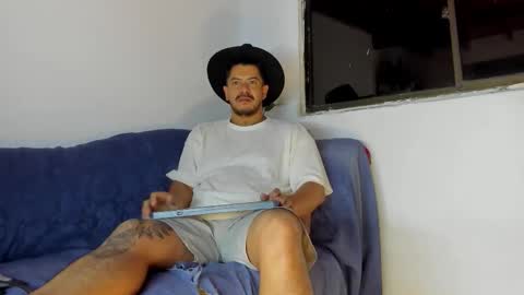 Snapshot of andressmith__ chatting on 03/26/26, 08:31 Andres online show from 03/26/26, 08:31