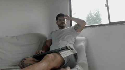 Snapshot of andressmith__ chatting on 04/15/26, 08:20 Andres online show from 04/15/26, 08:20