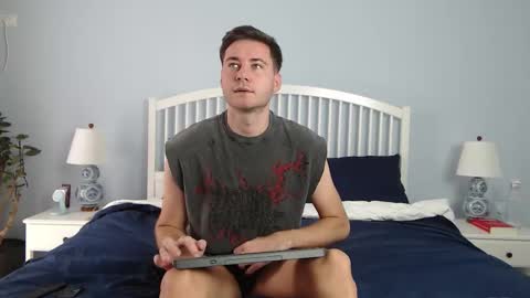 Snapshot of andrew2305 chatting on 09/25/25, 09:57 Justin Andrew online show from 09/25/25, 09:57