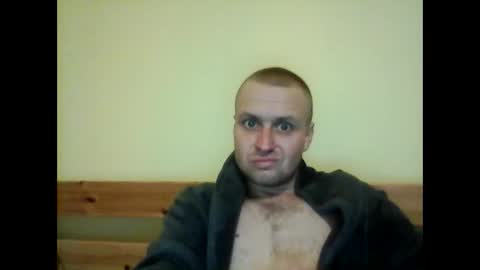 andrew3356577 online show from 02/22/25, 09:59