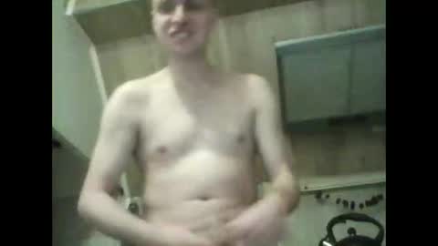 andrew3356577 online show from 10/27/25, 03:43