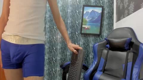 Snapshot of andrew_2811 chatting on 09/13/25, 05:40 andrew_2811 online show from 09/13/25, 05:40