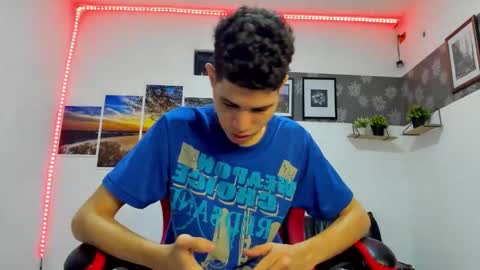 Snapshot of andrew_2811 chatting on 09/15/25, 05:07 andrew_2811 online show from 09/15/25, 05:07