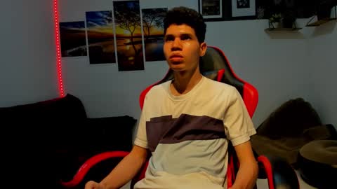 Snapshot of andrew_2811 chatting on 10/02/25, 06:09 andrew_2811 online show from 10/02/25, 06:09