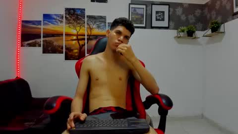 Snapshot of andrew_2811 chatting on 10/15/25, 05:40 andrew_2811 online show from 10/15/25, 05:40