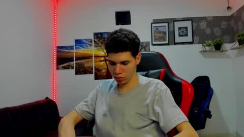 Snapshot of andrew_2811 chatting on 11/01/25, 03:19 andrew_2811 online show from 11/01/25, 03:19