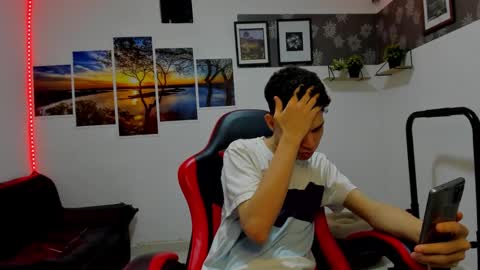 Snapshot of andrew_2811 chatting on 11/10/25, 06:12 andrew_2811 online show from 11/10/25, 06:12