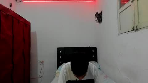 andrew_2811 online show from 03/04/26, 02:17