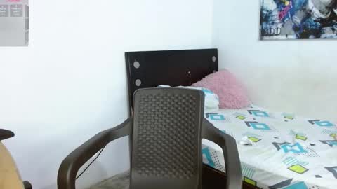 Snapshot of andrew_ag chatting on 01/03/25, 02:10 Andrew G online show from 01/03/25, 02:10