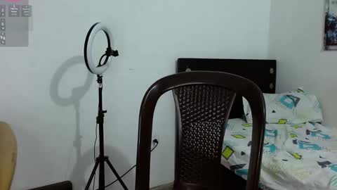 Snapshot of andrew_ag chatting on 02/28/25, 11:45 Andrew G online show from 02/28/25, 11:45