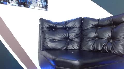 Snapshot of andrew_ag chatting on 10/18/25, 02:51 Andrew G online show from 10/18/25, 02:51