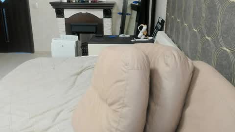 Snapshot of andrew_bolden chatting on 04/24/26, 04:20 Andrew online show from 04/24/26, 04:20