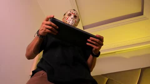 Colleman online show from 10/28/25, 07:01