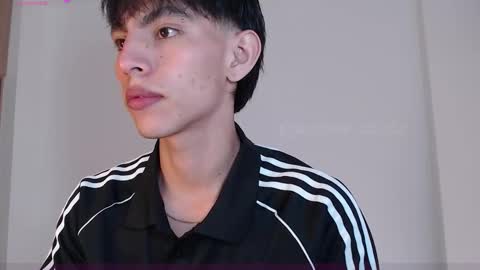 Snapshot of andrew_courtz chatting on 11/24/25, 12:38 Andrew Courtz online show from 11/24/25, 12:38