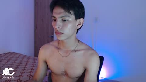 Snapshot of andrew_courtz chatting on 04/01/26, 06:38 Andrew Courtz online show from 04/01/26, 06:38