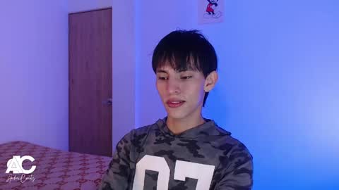 Snapshot of andrew_courtz chatting on 04/21/26, 05:39 Andrew Courtz online show from 04/21/26, 05:39