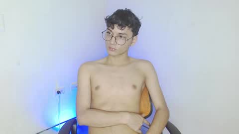 andres online show from 11/17/25, 07:52