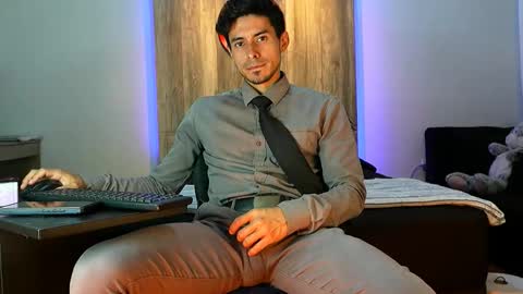 Andrew online show from 11/27/25, 01:07