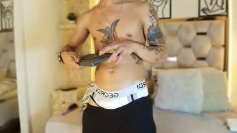 Snapshot of andrew_haalls chatting on 11/26/25, 11:50 andrew_haalls online show from 11/26/25, 11:50