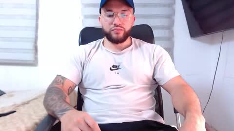 andrew_holden__ online show from 01/16/26, 12:03