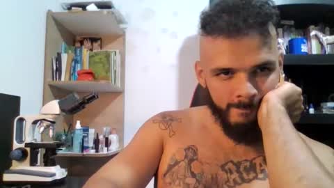 andrew_jaay online show from 10/31/25, 01:28