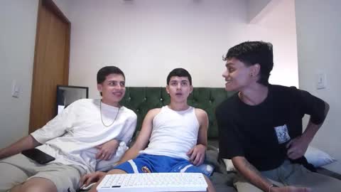 andrew restrepo online show from 10/13/25, 07:25