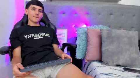 Snapshot of andrew_restrepo chatting on 03/26/26, 11:16 andrew restrepo online show from 03/26/26, 11:16