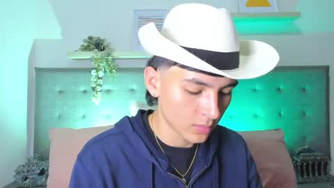 andrew restrepo online show from 05/26/26, 03:08