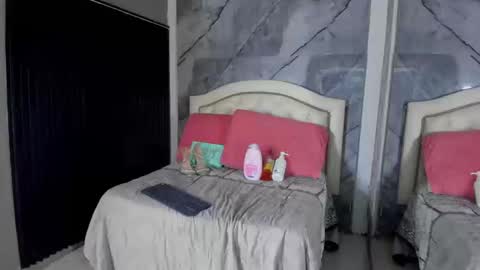 Andrew Taylor0 online show from 09/24/25, 04:16