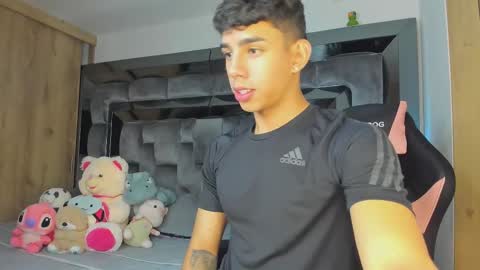 Andrew M. online show from 10/07/25, 01:03