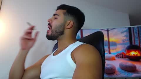 ANDREW WEST online show from 01/04/25, 01:42