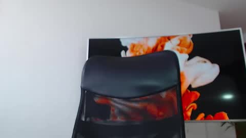 ANDREW WEST online show from 02/09/25, 02:40