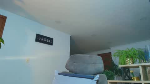 ANDREW WEST online show from 12/01/25, 11:43