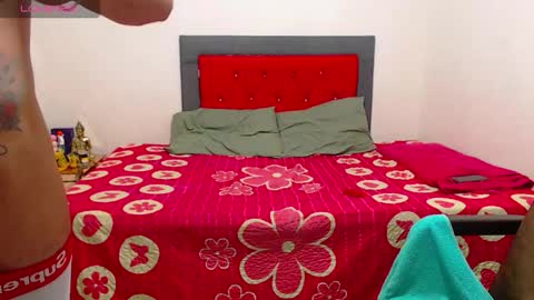 Snapshot of andrewbigboy666 chatting on 10/29/25, 11:56 MIA and AUSTING online show from 10/29/25, 11:56