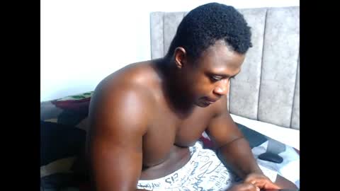 Snapshot of andrewburke06 chatting on 05/27/26, 03:25 andrewburke06 online show from 05/27/26, 03:25