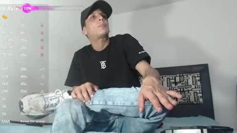 Snapshot of andrewcooper1 chatting on 10/17/25, 02:37 andrew online show from 10/17/25, 02:37