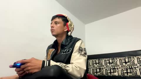 Snapshot of andrewcooper1 chatting on 11/29/25, 06:49 andrew online show from 11/29/25, 06:49