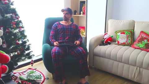 Andrew online show from 12/28/24, 02:10