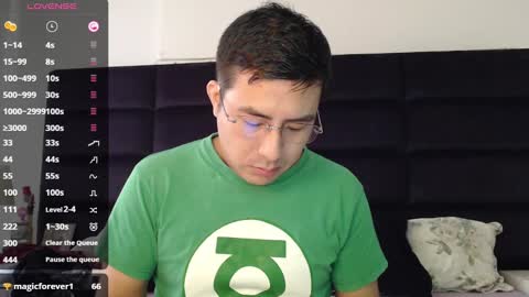 Snapshot of andrewmhilton_ chatting on 12/27/24, 05:05 andrewmhilton_ online show from 12/27/24, 05:05