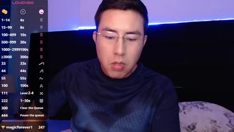 Snapshot of andrewmhilton_ chatting on 01/02/25, 03:58 andrewmhilton_ online show from 01/02/25, 03:58