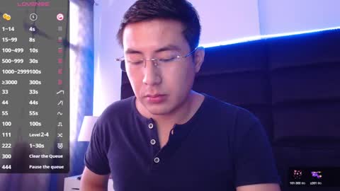 Snapshot of andrewmhilton_ chatting on 01/02/25, 08:02 andrewmhilton_ online show from 01/02/25, 08:02