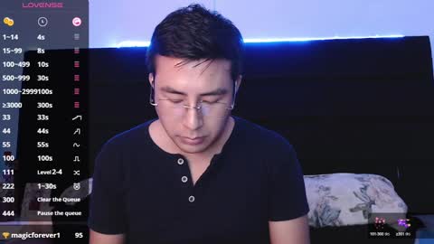 Snapshot of andrewmhilton_ chatting on 01/03/25, 03:16 andrewmhilton_ online show from 01/03/25, 03:16