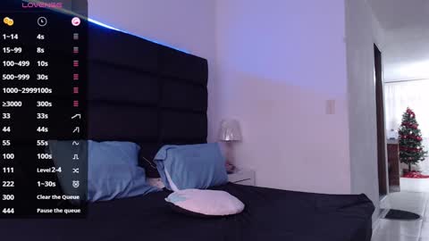 Snapshot of andrewmhilton_ chatting on 01/05/25, 06:45 andrewmhilton_ online show from 01/05/25, 06:45