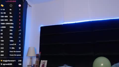 Snapshot of andrewmhilton_ chatting on 02/07/25, 02:08 andrewmhilton_ online show from 02/07/25, 02:08