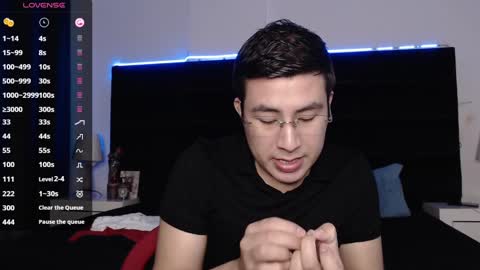 Snapshot of andrewmhilton_ chatting on 02/09/25, 03:32 andrewmhilton_ online show from 02/09/25, 03:32