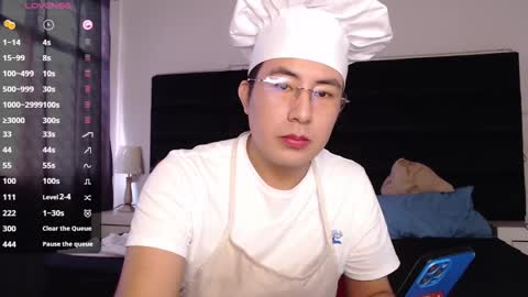 Snapshot of andrewmhilton_ chatting on 02/17/25, 07:31 andrewmhilton_ online show from 02/17/25, 07:31